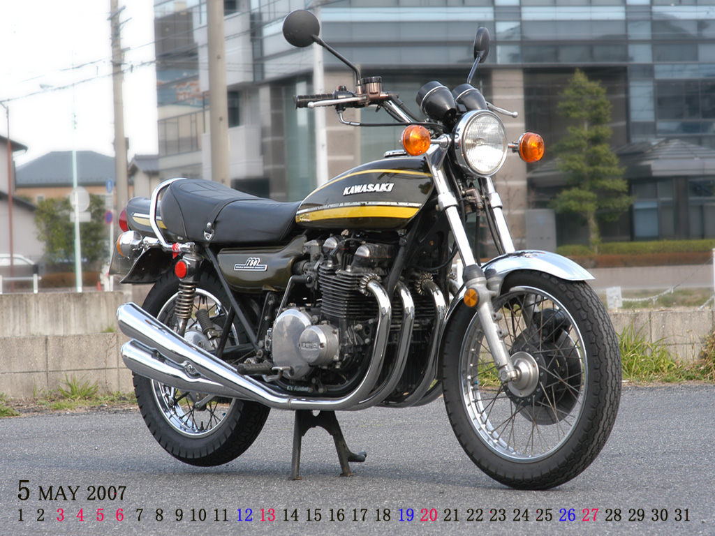 壁紙カレンダー５月 バイク用品 ネットショップ ナビ